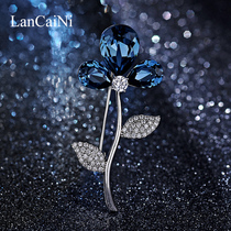 Inlaid with shhua crystal brooch female accessories corsage Korea simple luxury atmosphere high grade sweater cardigan pin buckle