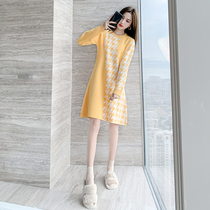 Knitted dress 2020 new womens light luxury temperament autumn and winter sweater skirt high-end base skirt womens clothing