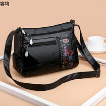 New soft leather middle-aged womens bag large capacity shoulder bag womens backpack middle-aged mother shoulder to buy vegetables