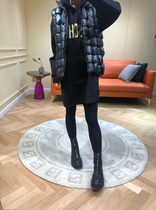 Xiangjia takes off from dusk to keep warm white goose down vest womens new autumn and winter wear outside