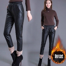 Harlan leather pants women autumn and winter plus velvet thickened Korean loose Lamb hair curly leather nine-point casual little leggings women