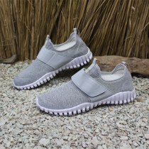 Set of feet summer mens shoes soft bottom breathable casual sports shoes foreign trade European and American fashion running shoes walking shoes casual womens shoes