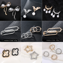 Simple five-pointed star moon brooch fashion Joker neckline pin clothing shirt anti-light fixed accessories