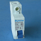 Factory direct sales: high quality plastic case air switch DZ47 small circuit breaker C45 1P1-63A C type D type