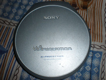Sony SONY D-E999 CD with your body to listen to