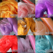 Gauze wedding wedding wedding wedding room layout supplies venue decoration staircase armchair back arch decoration flower ball snow yarn