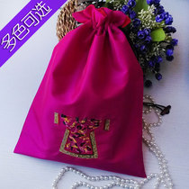 Chinese traditional classical embroidered bouquet of bouquets with large number of wooden buttons for the collection of gifts bag lingerie shoes cashier bags