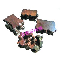 Special mahogany bottom pad Ebony shape seat bottom Jade irregular base pad Chicken wing wood root carving base