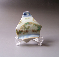 1610 Chenghua official kiln blue and white Green Dragon dark carved seawater porcelain specimen