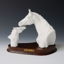 Dehua White Porcelain Animal Horse Sculpture Mother and Son Deep Love Crafts Ornaments Mother's Day Birthday Gift Home Accessories