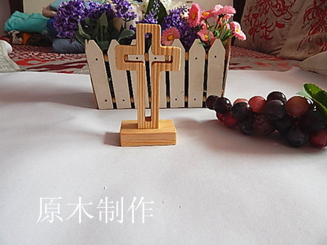 Car decoration cross decoration wood cross paint manual hollow factory direct sales