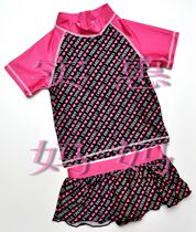 Shanghai spot Japan direct delivery AKANCHAN365 two pieces of female baby bathing suit rose red