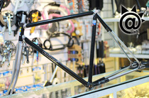 @BIKE The FIXED GEAR COLOSSI retro shelf
