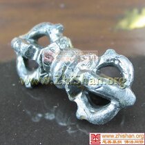 Hand-carved Buddhist Tiantian meteorite five-strand pestle Tantric Tibetan Chuan King Kongs magic pestle pendant device pendant