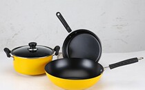Kitchenware three-piece soup pot wok milk pot gift box 3-piece set can be printed advertising non-stick pot set