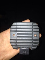 Suitable for YAMAHA Tianjian Wang 250YBR250 police version silicon rectifier regulator rectifier