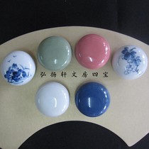 Printing clay box porcelain box 30 grams of printing clay box opening hand-painted blue and white printing mud box small printing mud box