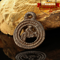 Tibets fine wheels come to work when it comes to the city and the old pieces of iron and old pieces hang up and hang accessories.