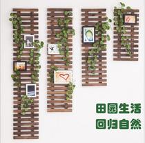 Outdoor carbonized anti-corrosion wood fence Solid wood wall decoration Wall hanging flower stand Courtyard wall hanging grid climbing rattan flower stand