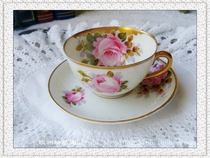 (UK) 1930s Dresden small relief hand-painted pink rose small tea set two-piece set
