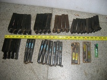 A pile of unused lathes with turning tools YT15 and a total of 71 pieces-