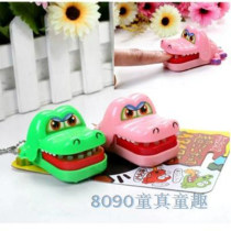 Friend Gift Whole Crocodile Toy Boring Toy Whole Demagogic Toy Bite Finger Crocodile Small Number Key Chain Buckle