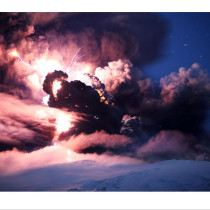 HQ530 Dark Cloud Storm Thunder Tornado Moon HD Photography Picture Electronic Gallery