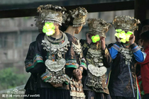 New Dong festival dress Ethnic minority daily life clothing Miao characteristics bright cloth clothes