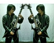 Custom B C Richs (Beast) R1 Electric Guitar Electric Bass AH18