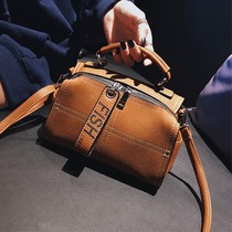 New bag womens wild Boston bag shoulder bag soft leather womens bag atmospheric pillow bag womens portable shoulder bag