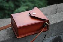 Handmade custom leather first layer cowhide vegetable tanned leather cigarette bag Mobile phone bag small satchel bag shoulder bag