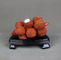  Lychee exquisite ornamental Shoushan jade carved plant ornaments Pure handicraft art collection Fuzhou fruits