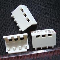 Win Electronics Supply 3 96 punch connector cover 4PIN 90 degree replace 643067-4 quantity inquiry