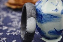 (Moving the capital when the flowers bloom)Wolianlu natural Xinjiang blue and white seed material carved lotus bracelet