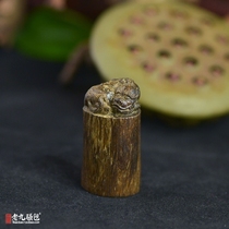 (seal) Xingzhou Kalimantan agarwood old material red oil submerged 17 33g pendant pendant