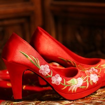  Embroidered shoes Bridal Chinese wedding red embroidered shoes Bridal flower shoes Wedding shoes High-heeled medium-heeled flat-heeled bridal wedding shoes