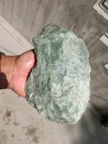 150908 jade raw material bare stone natural raw stone Qinghai Kunlun Jade Mountain material green and white jade 2 5kg