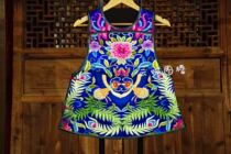 Cloud decoration totem original design womens tops Ethnic silk satin thirteen Taibao horse clip waistcoat womens models