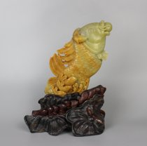  Pure handicraft art products Qingtian stone carving ornaments Carp Yue Longmen gold Yao natural jade home head factory direct sales