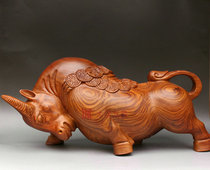 Ruyi money cow Bullfighting Wall Street cow Wangshi Taurus rosewood carving Solid wood carving animal ornaments