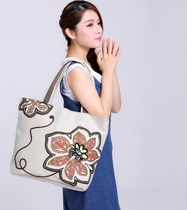 Yunnan ethnic style embroidery bag 2021 new style womens bag large capacity light embroidery handbag cotton and linen womens bag