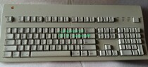Collectible version of Apple original M3501 milky white axis axis mechanical keyboard