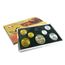 1983 version of the Great Wall of China coin commemorative coin gift box with cents and cents a random set of 7 coins