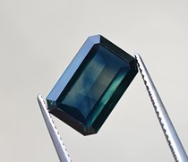 Natural Sapphire luo shi atmospheric square color mens ring surface glittering and translucent get rid 6 karat