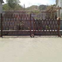 Wooden grid Wood stretching and pulling net Carbide wood preservative wood fence fence fence fence fence fence vines