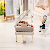 Creative rotating music box Music box Dancing girl Piano Valentines Day Birthday gift European novelty ornaments