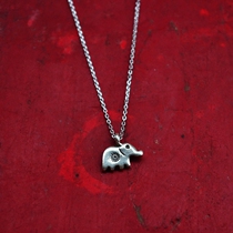 Thailand Chiang Mai imported baby elephant necklace S925 sterling silver necklace short clavicle chain girls chain Thai silver