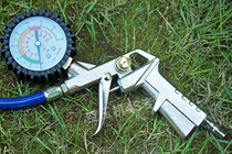 Tire pressure gun inflation measuring tire pressure dual-purpose cfpEGINQTV