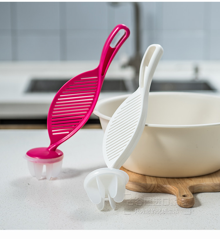 Мешалка 日本进口厨房淘米器不伤手塑料搅拌棒 多功能洗米器淘米勺洗米棒 Inomata