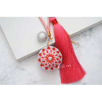 Two pieces of junior chrysanthemum female ZAWA hand ball DIY material bag and wind pendant car hanging bag hanging